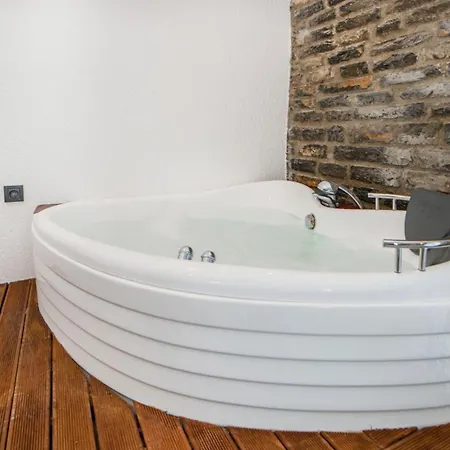 Отель Bona Me Yalikavak